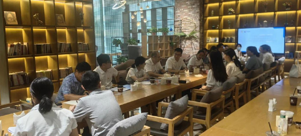 省委金融辦青工委聯(lián)合省金控集團青工委開展青年干部“學(xué)思想 強作風(fēng) 建新功”讀書活動
